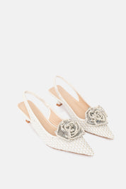 SLINGBACK ARENAL CREMA
