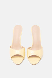 MULES BRANDINCHI AMARILLAS