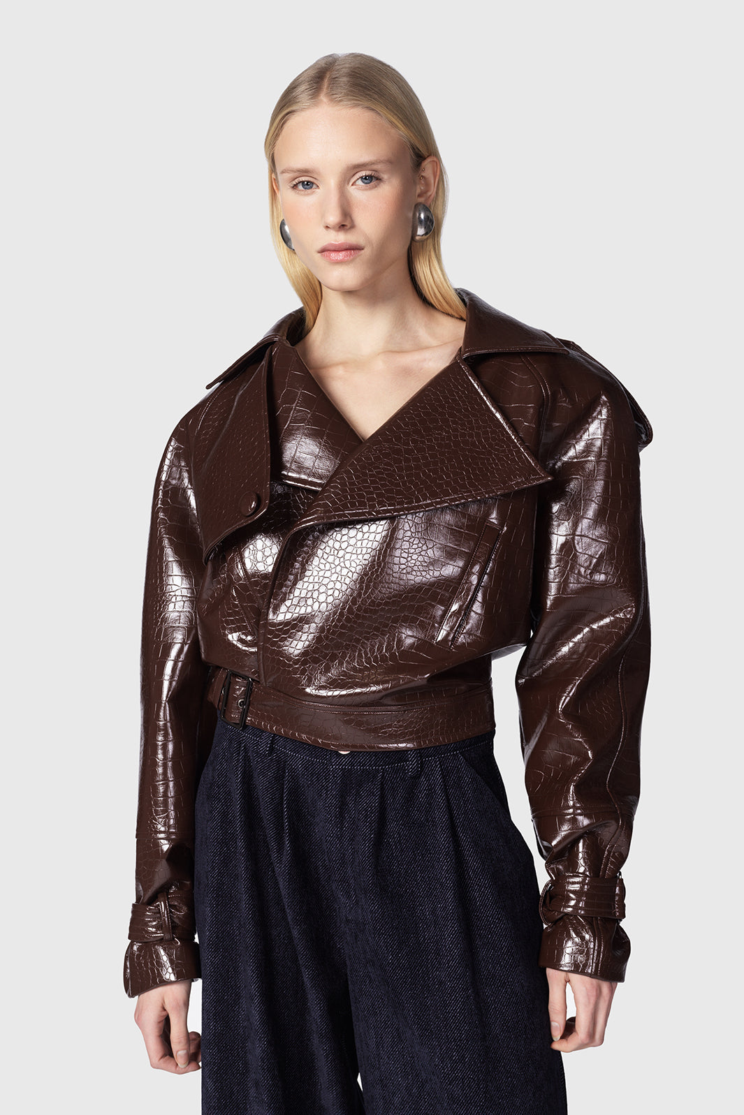 Bulut-bomber-over-marrone-in-ecopelle-con-croco-con-Oslen-Twentyfourhaitch_1_2.jpg
