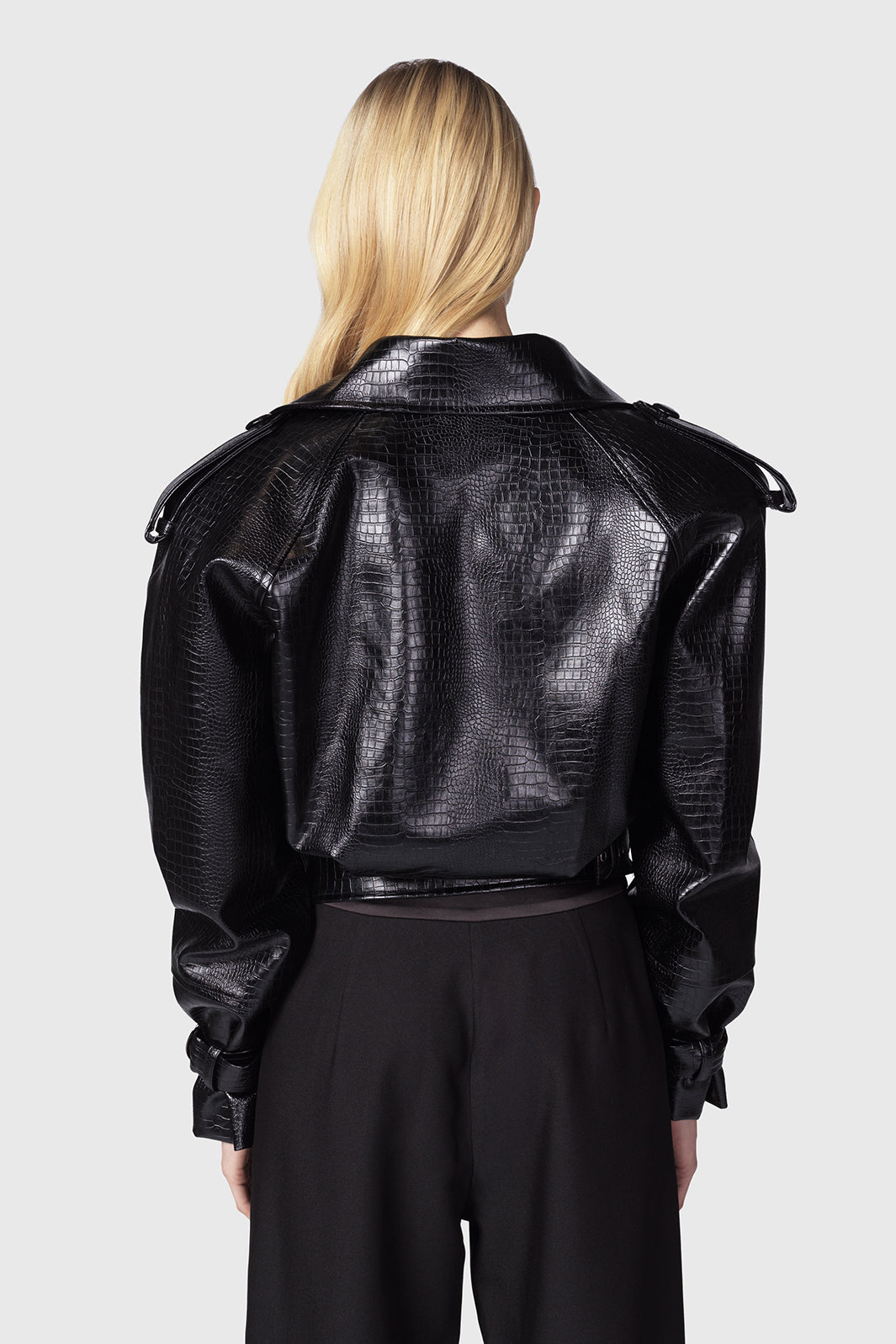 Bulut-bomber-over-nero-in-ecopelle-con-croco-Twentyfourhaitch_1_5.jpg