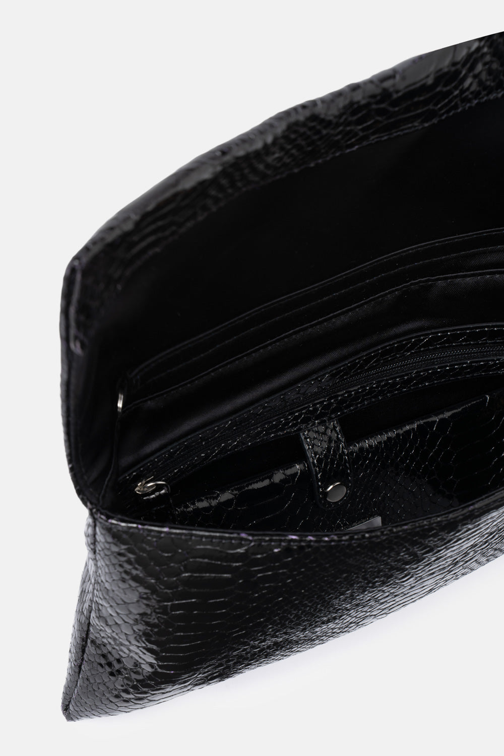 Nireya-borsa-pochette-nero-in-pelle-stampa-pitone-con-tracollina-Twentyfourhaitch_3.jpg