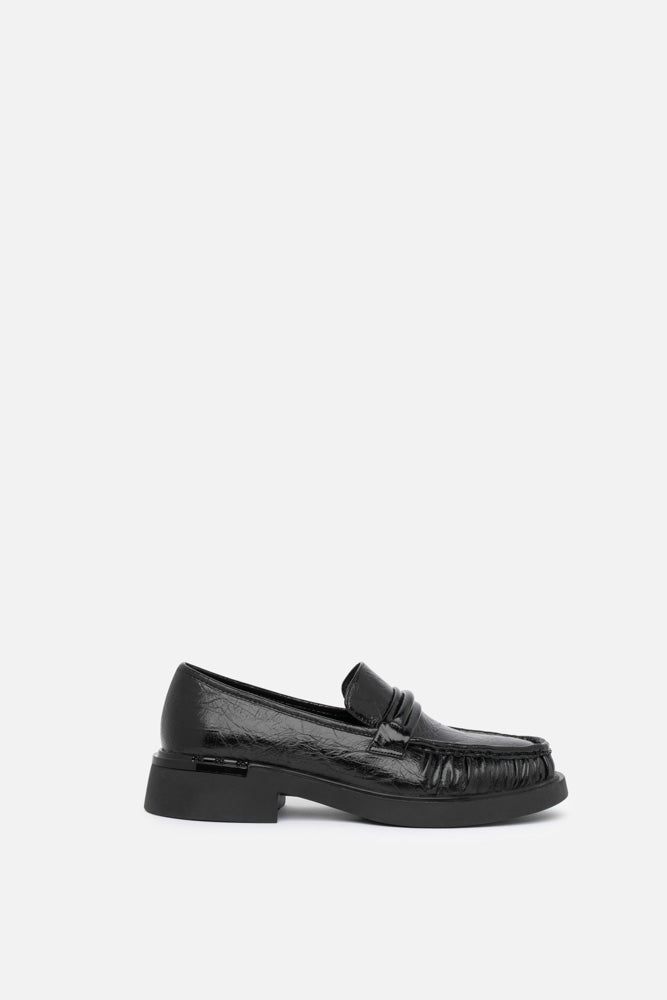 Urelle-mocassino-nero-in-ecopelle-Twentyfourhaitch__1.jpg