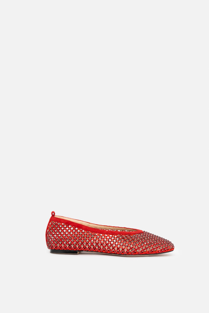 Zyrel – ballerina rossa | TWENTYFOURHAITCH – vista laterale