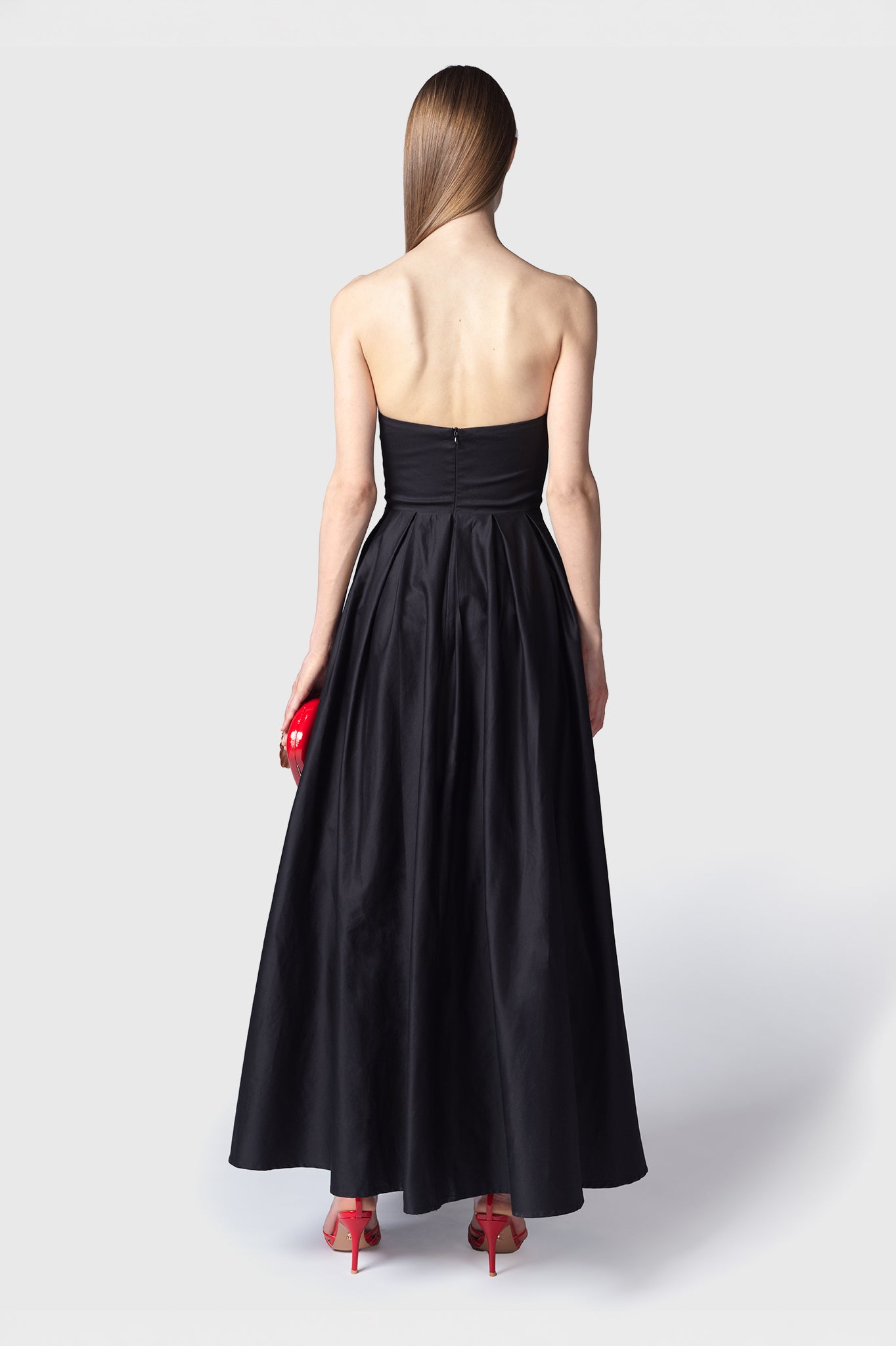 FLORES VESTIDO NEGRO