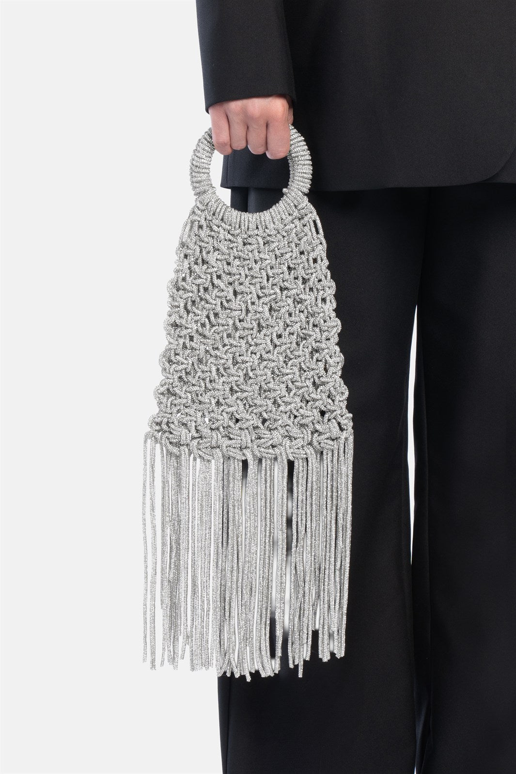 Maronti – handbag argento | TWENTYFOURHAITCH – indossata dalla modella