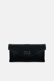 Larken – pochette nera in vernice | TWENTYFOURHAITCH – vista frontale