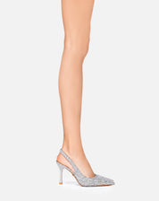 Hivera – slingback grigio | TWENTYFOURHAITCH – indossata dalla modella